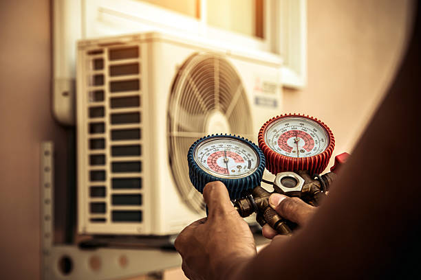 Professional Ductwork Repair technician working in Lake Peekskill, NY